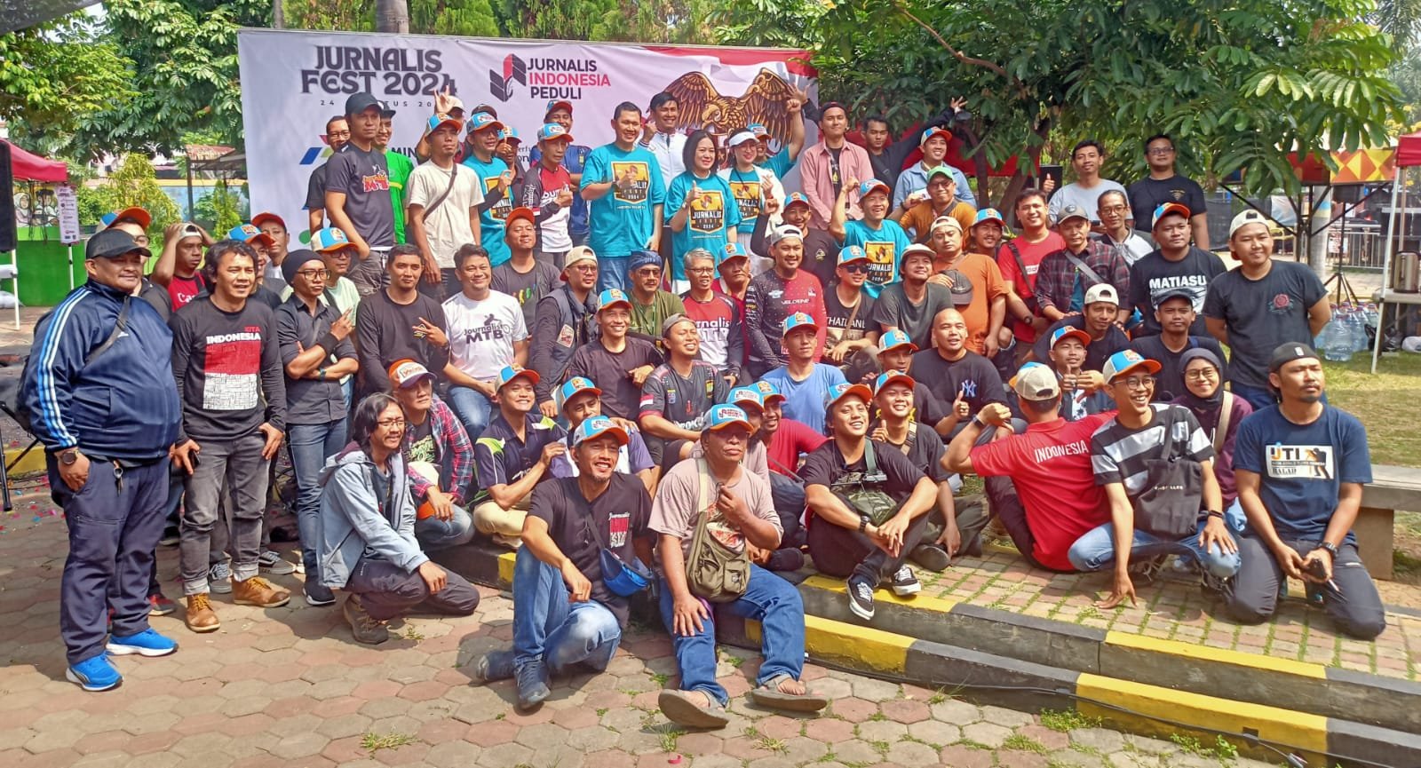 Ratusan jurnalis adu ketangkasan di ajang Jurnalis Fest 2024 di Taman Pemuda Pratama, Depok, Jawa Barat, pada Jumat (24/8/2024).