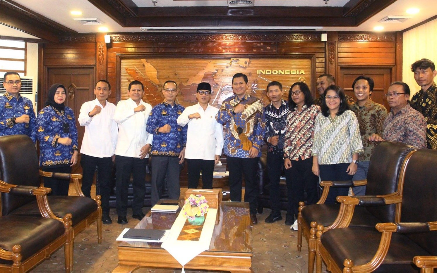 Yandri Susanto menyampaikan Kemendes PDT mendukung program Desa Digital besutan JIP. (JIP)